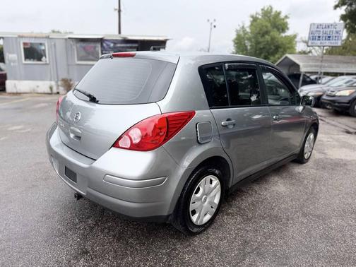 Magnetic Gray 2010 Nissan Versa 1.8 S