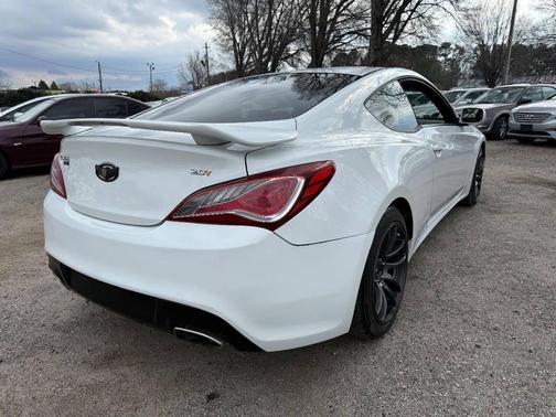 2013 Hyundai Genesis Coupe 2.0T Premium