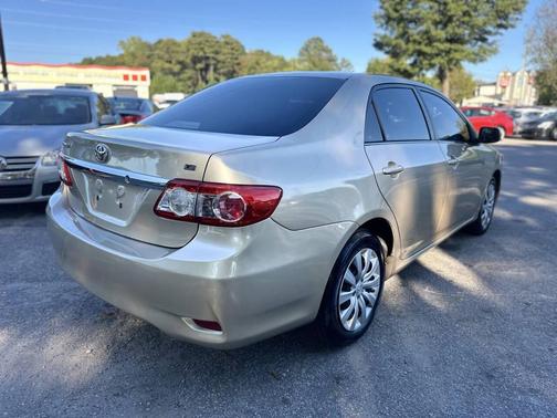 2013 Toyota Corolla LE