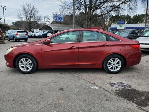 2012 Hyundai SONATA GLS