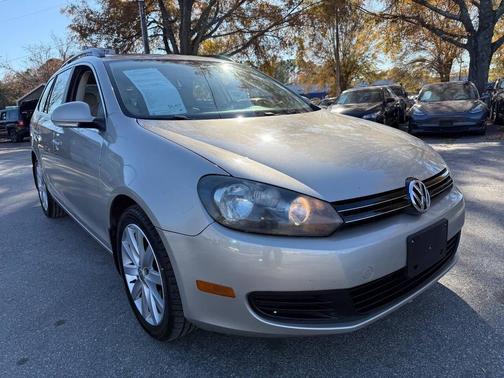 2014 Volkswagen Jetta SportWagen DSG TDI w/Sunroof & Nav