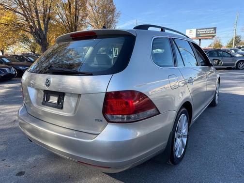 2014 Volkswagen Jetta SportWagen DSG TDI w/Sunroof & Nav