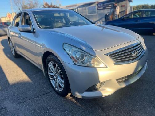2011 INFINITI G25 Journey