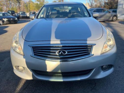 2011 INFINITI G25 Journey
