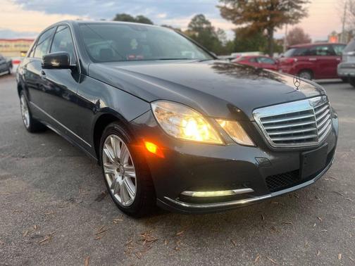 2013 Mercedes-Benz E-Class 4MATIC
