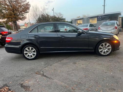 2013 Mercedes-Benz E-Class 4MATIC