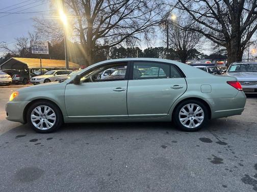 2010 Toyota Avalon XLS