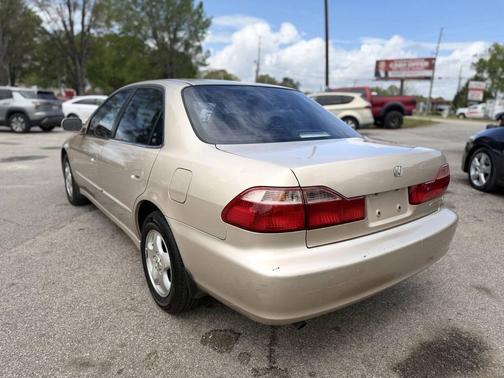 Naples Gold Metallic 2000 Honda Accord EX V6