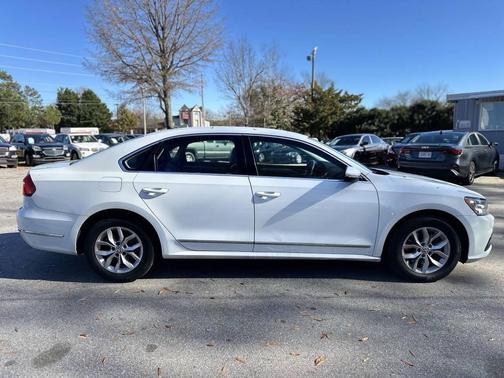 2016 Volkswagen Passat 1.8T S