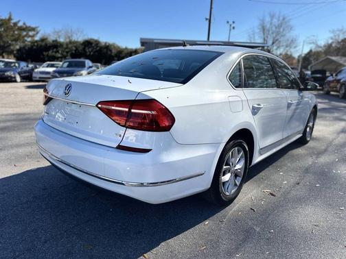 2016 Volkswagen Passat 1.8T S