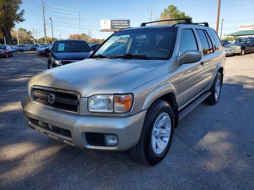 2003 Nissan Pathfinder LE