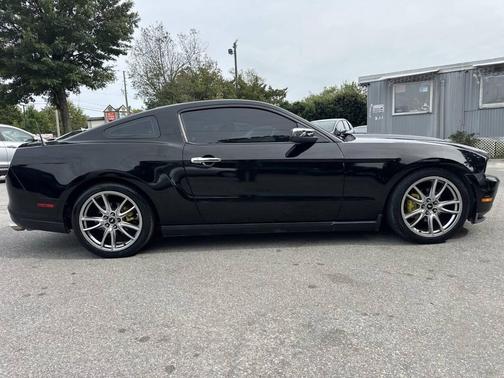 2010 Ford Mustang Premium