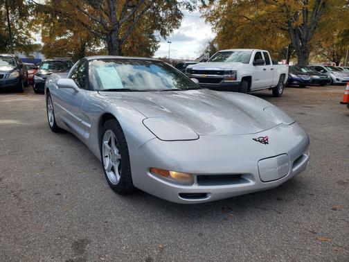 2001 Chevrolet Corvette Base