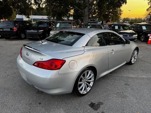 2010 INFINITI G37 Base