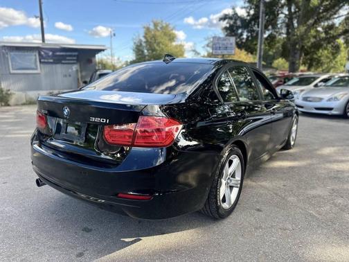 2015 BMW 320 i