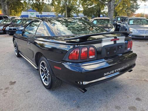 1997 Ford Mustang GT