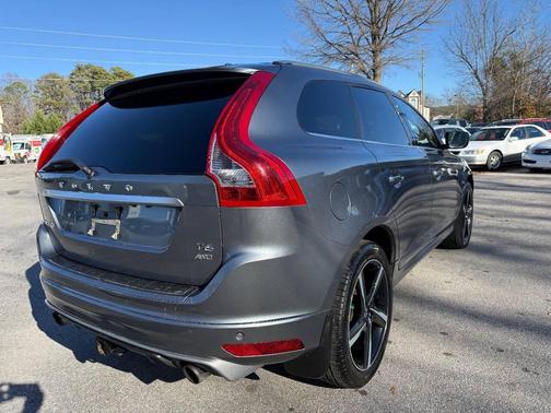 2016 Volvo XC60 T6 Drive-E R-Design Platinum