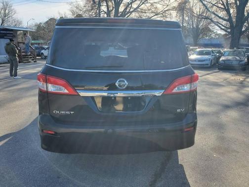 2015 Nissan Quest SV