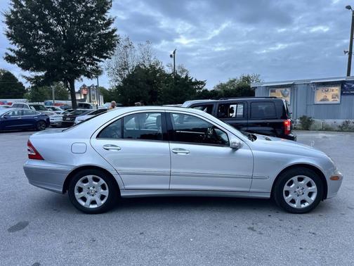 2006 Mercedes-Benz C-Class Luxury