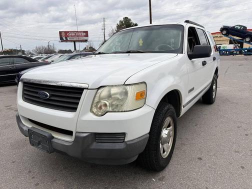 2006 Ford Explorer XLS