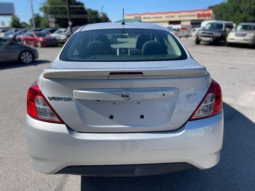 2019 Nissan Versa 1.6 SV