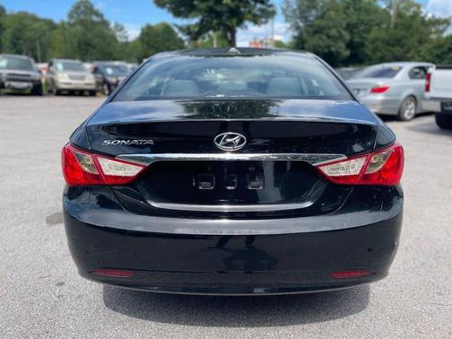 2012 Hyundai SONATA GLS
