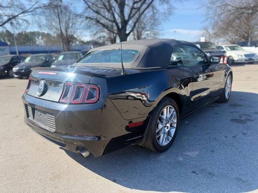 2014 Ford Mustang V6 Premium