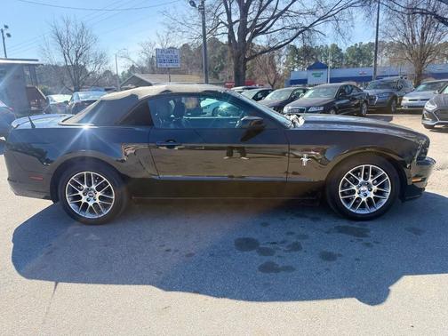2014 Ford Mustang V6 Premium