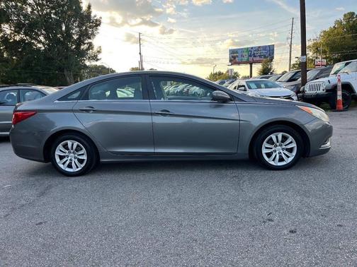 2013 Hyundai SONATA GLS