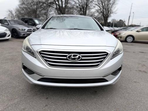 2017 Hyundai SONATA SE