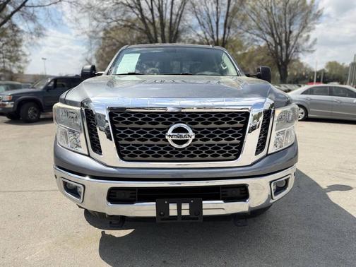 2017 Nissan Titan XD SV