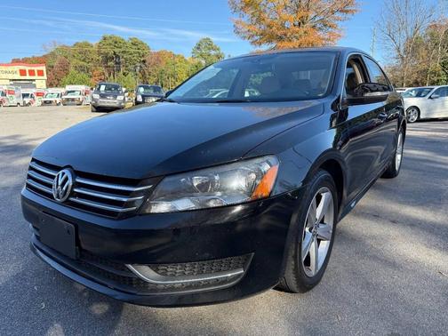 2013 Volkswagen Passat 2.5 SE