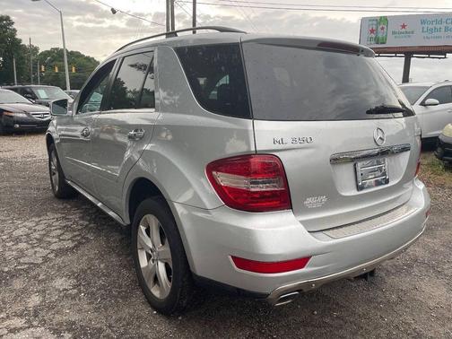 2011 Mercedes-Benz M-Class 4MATIC