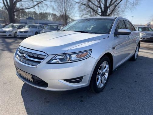 2011 Ford Taurus SEL