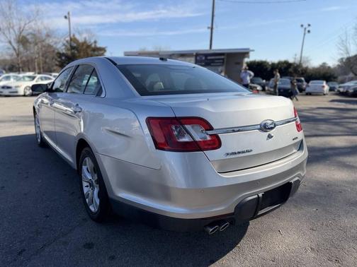 2011 Ford Taurus SEL