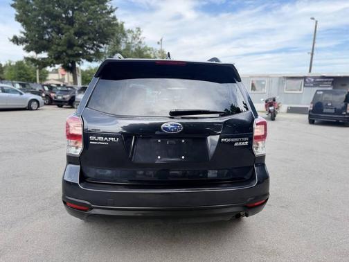 Pewter 2017 Subaru Forester 2.5i Premium