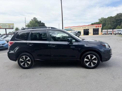 Pewter 2017 Subaru Forester 2.5i Premium