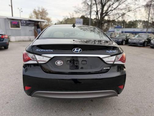 2014 Hyundai SONATA Hybrid Limited