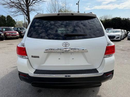 2013 Toyota Highlander SE