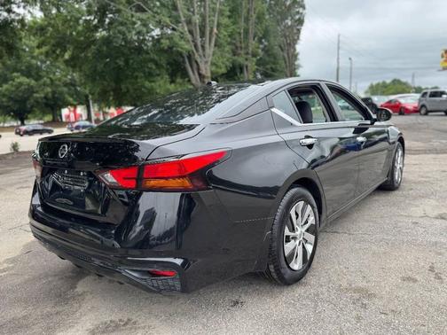 Super Black 2019 Nissan Altima 2.5 S