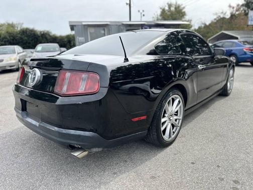 2010 Ford Mustang Premium