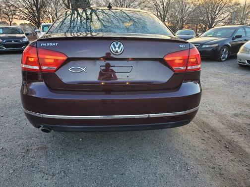 2012 Volkswagen Passat 2.5 SEL