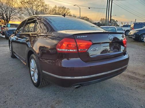 2012 Volkswagen Passat 2.5 SEL