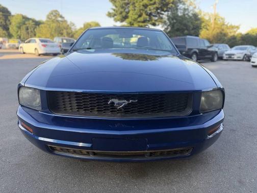 Blue 2006 Ford Mustang Base