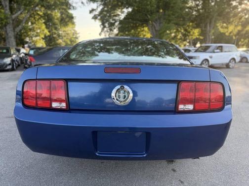 Blue 2006 Ford Mustang Base