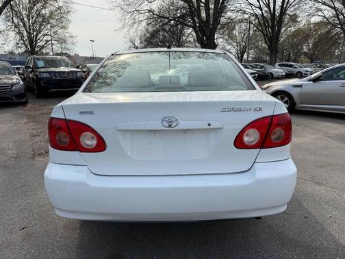 2005 Toyota Corolla LE