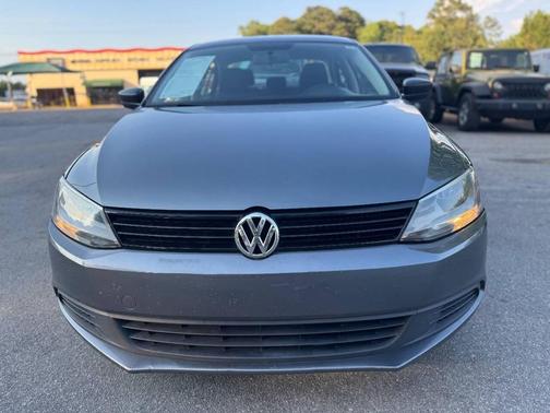 Platinum Gray Metallic 2014 Volkswagen Jetta Auto S
