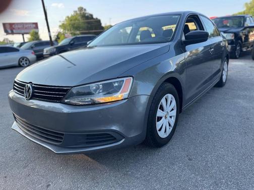 Platinum Gray Metallic 2014 Volkswagen Jetta Auto S