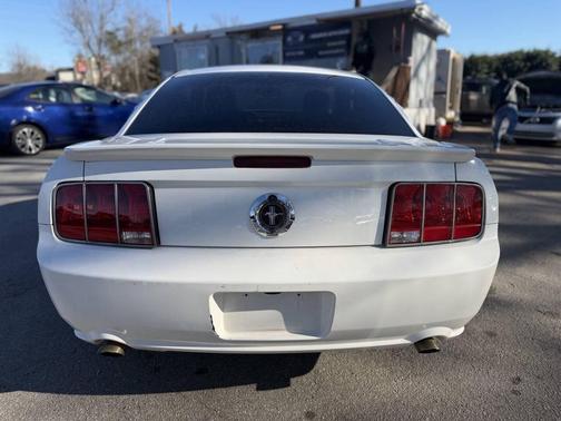 2008 Ford Mustang Deluxe