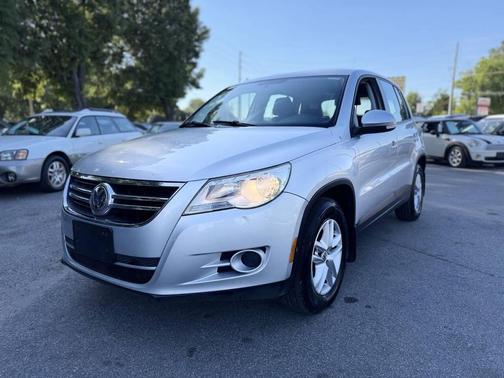 Reflex Silver Metallic 2011 Volkswagen Tiguan S